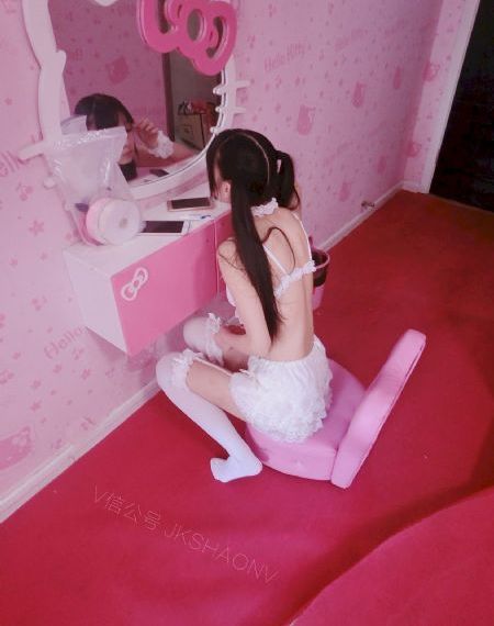 青青依人在线视频_超清HD在线观看